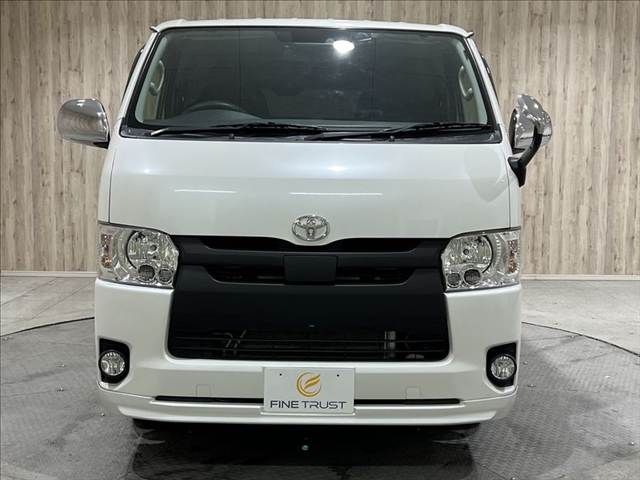 TOYOTA HIACE VAN 4WD 2018 Image 31