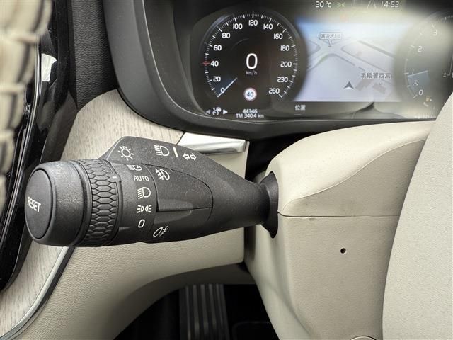 VOLVO XC60 2017 Image 31