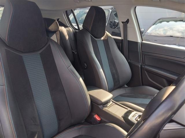 PEUGEOT 308 2019 Image 31