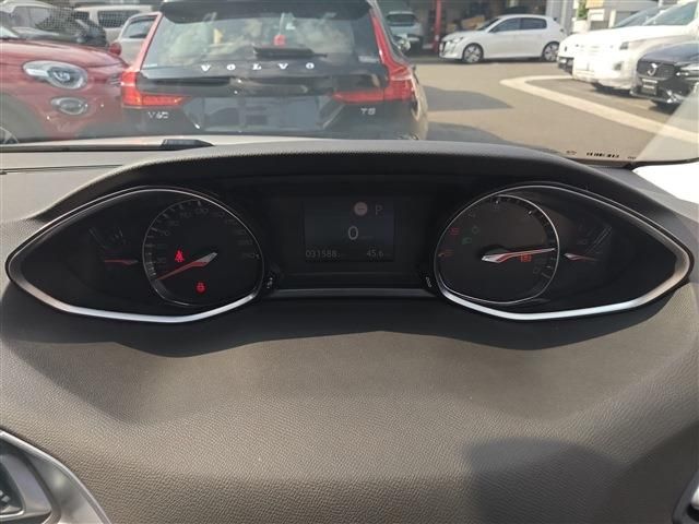 PEUGEOT 308 2019 Image 31