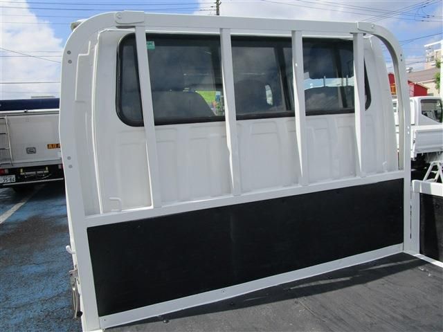 ISUZU  2019 Image 31