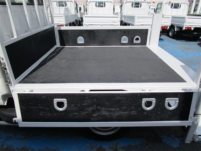 ISUZU  2019 Image 31