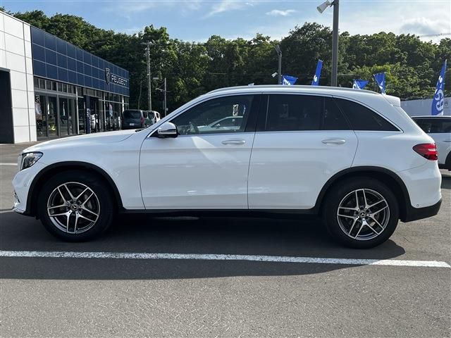 MERCEDES BENZ GLC CL 2019 Image 31