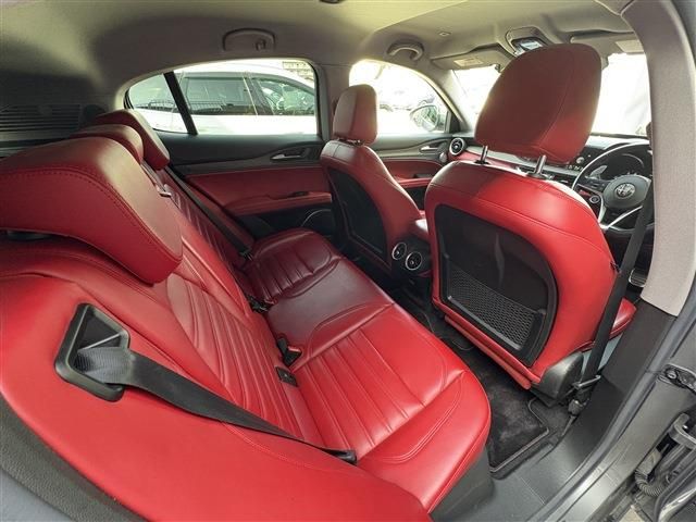 ALFAROMEO STELVIO 2018 Image 31