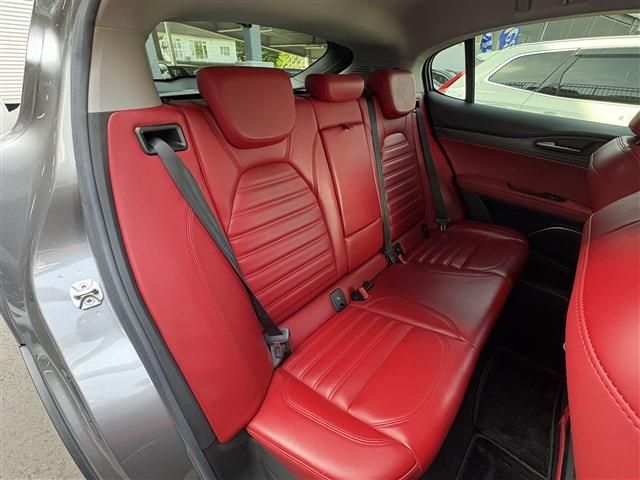 ALFAROMEO STELVIO 2018 Image 31