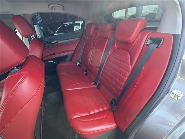 ALFAROMEO STELVIO 2018 Image 31