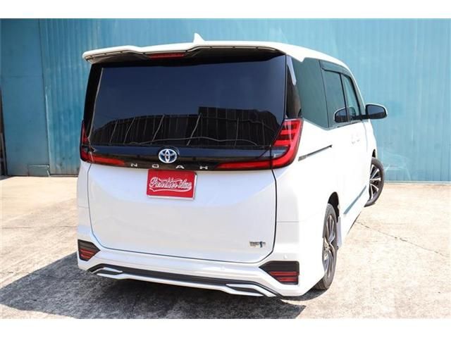 TOYOTA NOAH HYBRID 2023 Image 31