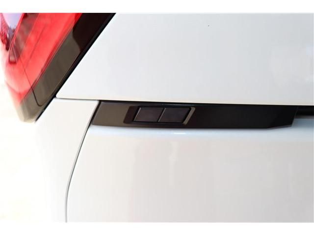 TOYOTA NOAH HYBRID 2023 Image 31