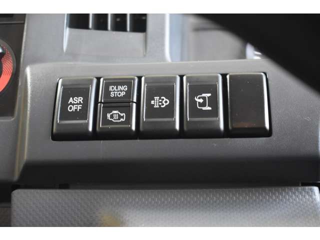 ISUZU ELF 2013 Image 31