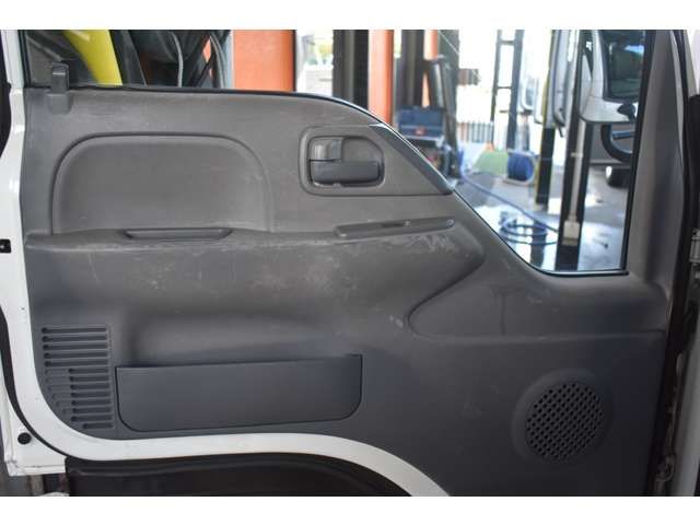 ISUZU ELF 2013 Image 31