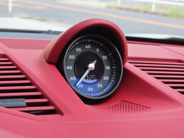 PORSCHE 911 2024 Image 31