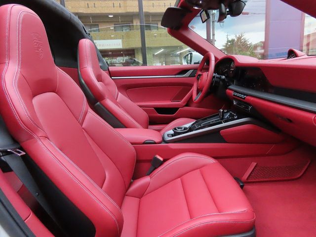 PORSCHE 911 2024 Image 31