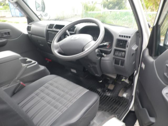 MAZDA BONGO VAN 2WD 2019 Image 31