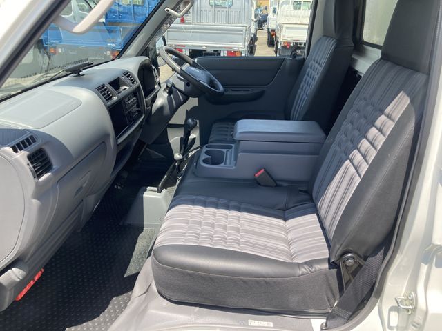 MAZDA BONGO TRUCK 4WD 2018 Image 31