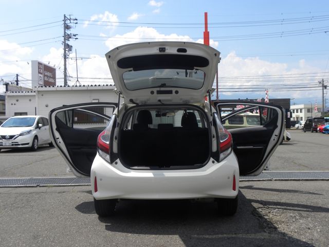 TOYOTA AQUA 2019 Image 31