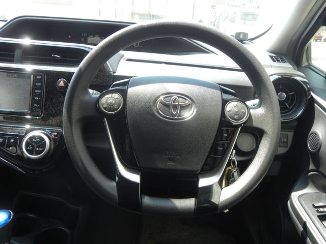 TOYOTA AQUA 2019 Image 31