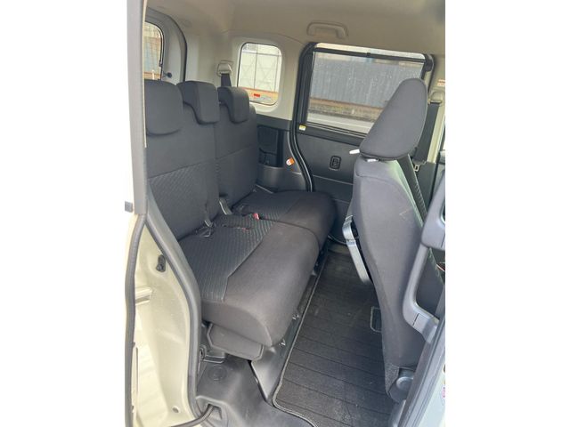 TOYOTA TANK 2019 Image 31