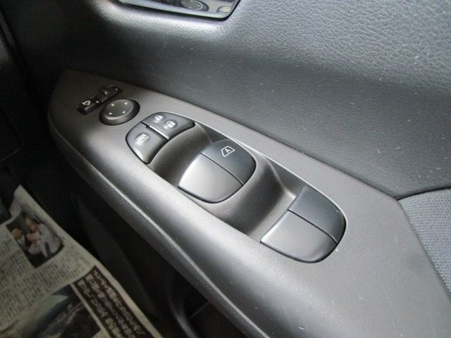 NISSAN SERENA  S-HYBRID 4WD 2018 Image 31