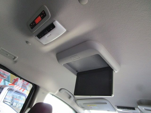 NISSAN SERENA  S-HYBRID 4WD 2018 Image 31