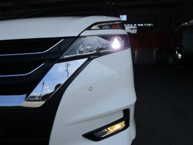 NISSAN SERENA  S-HYBRID 4WD 2018 Image 31