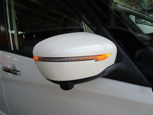 NISSAN SERENA  S-HYBRID 4WD 2018 Image 31