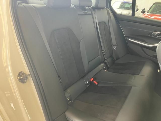 BMW 3SERIES SEDAN 2019 Image 31