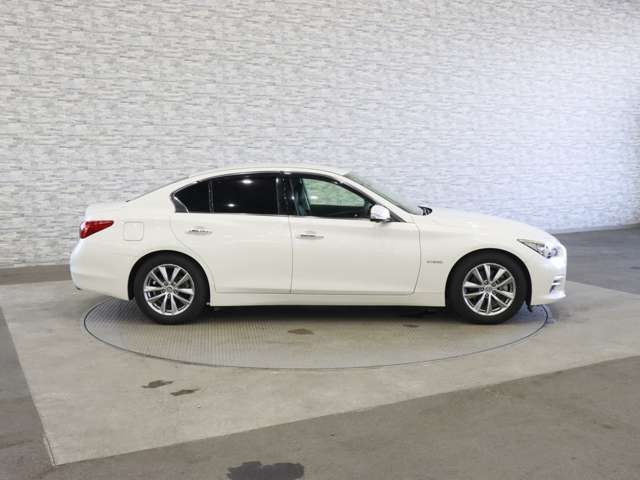 NISSAN SKYLINE HYBRID 2017 Image 31