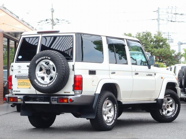 TOYOTA LANDCRUISER VAN 2015 Image 31