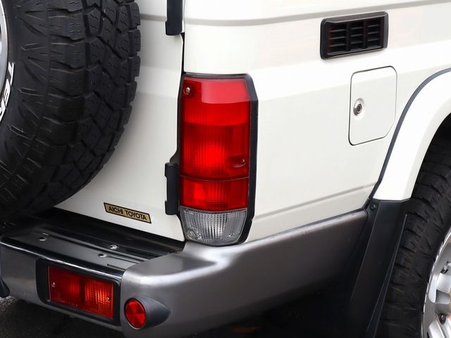 TOYOTA LANDCRUISER VAN 2015 Image 31