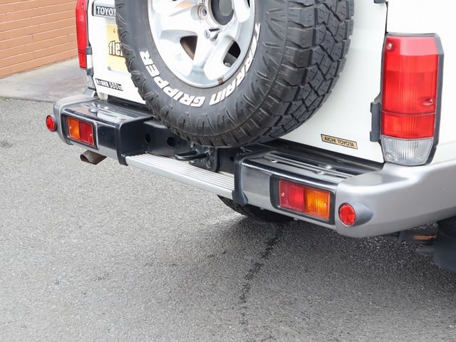 TOYOTA LANDCRUISER VAN 2015 Image 31