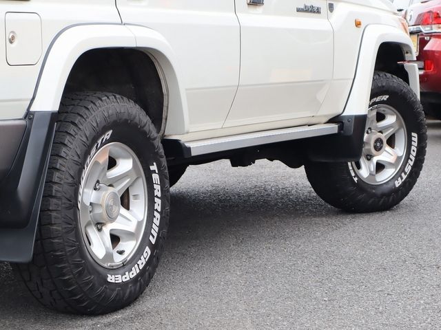 TOYOTA LANDCRUISER VAN 2015 Image 31