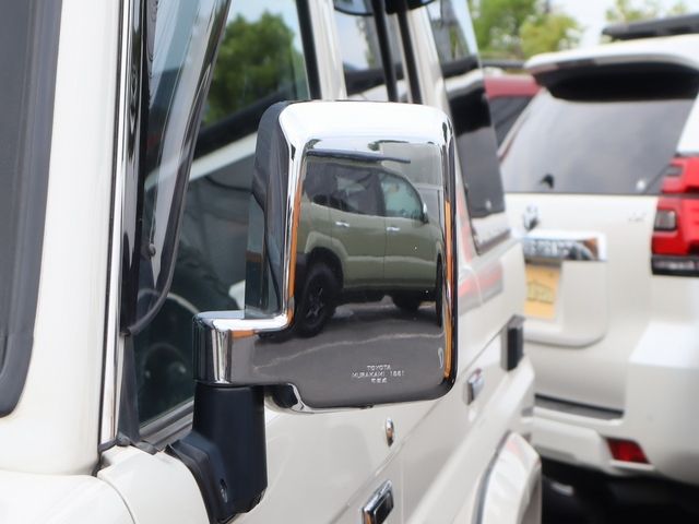 TOYOTA LANDCRUISER VAN 2015 Image 31