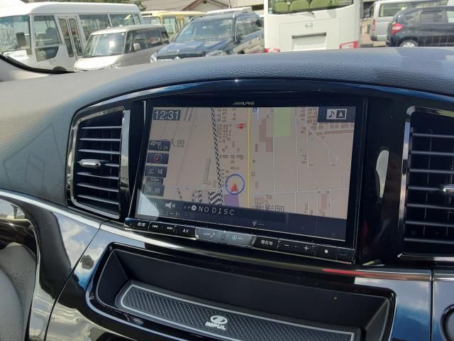 NISSAN ELGRAND 2018 Image 31