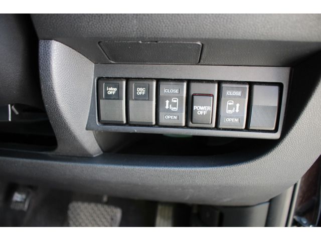 MAZDA BIANTE 2013 Image 31