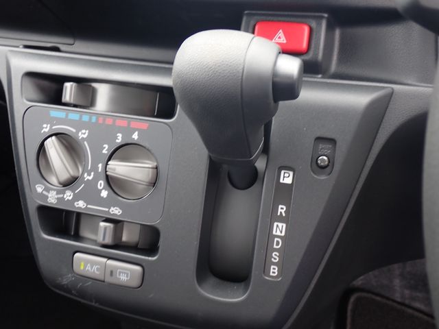 DAIHATSU MIRA E:S 2023 Image 31