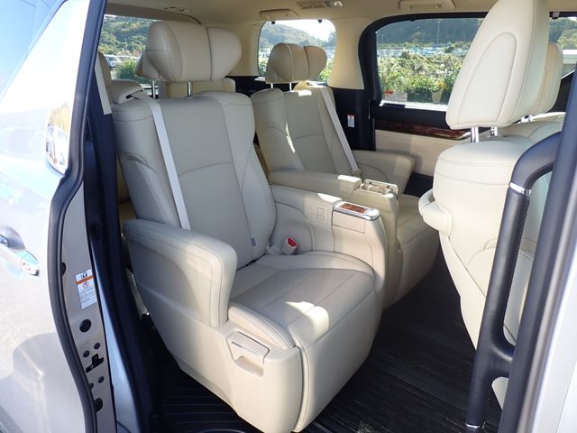 TOYOTA ALPHARD HYBRID 4WD 2020 Image 31