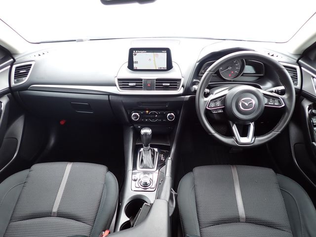 MAZDA AXELA SEDAN 2018 Image 31