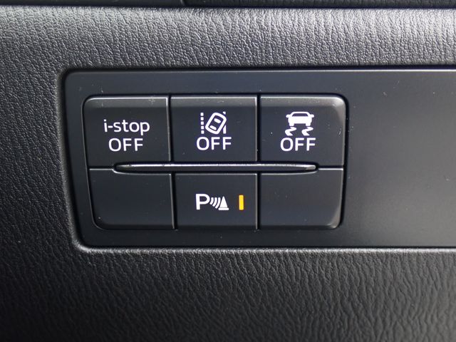 MAZDA AXELA SEDAN 2018 Image 31