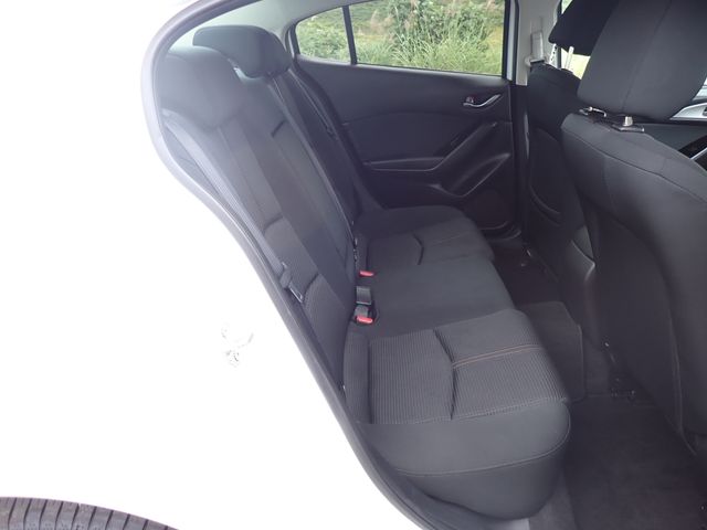 MAZDA AXELA SEDAN 2018 Image 31