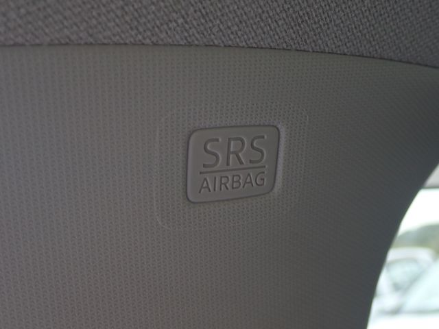 MAZDA AXELA SEDAN 2018 Image 31