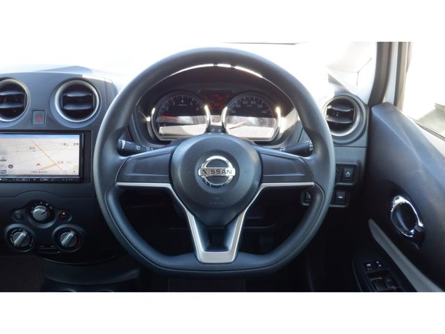 NISSAN NOTE 2018 Image 31