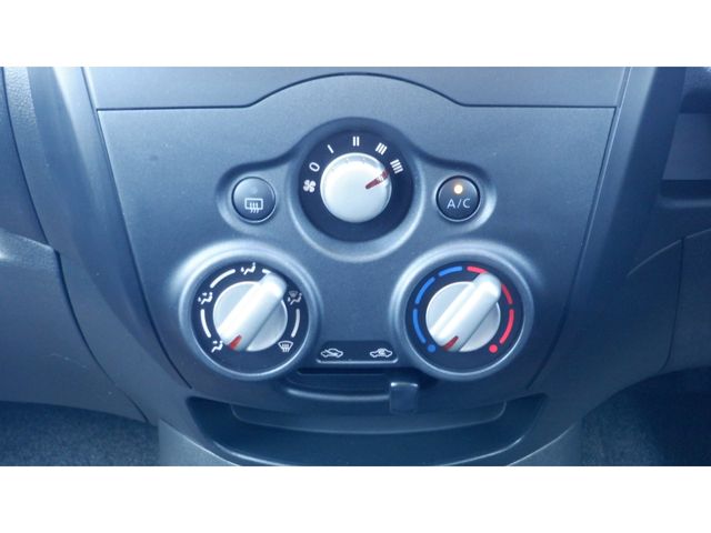 NISSAN NOTE 2018 Image 31