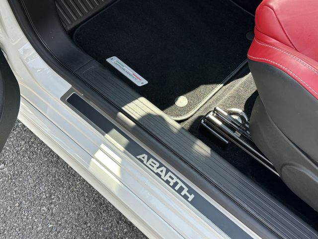 FIAT ABARTH 595 2017 Image 31