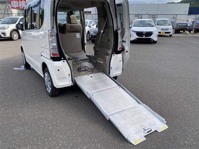 HONDA N BOX+ 4WD 2017 Image 31