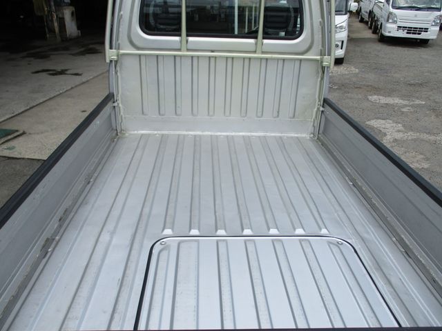 SUBARU SAMBAR TRUCK 4WD 2001 Image 31