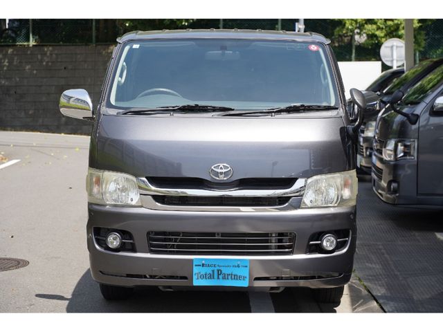 TOYOTA REGIUSACE VAN 2WD 2010 Image 31