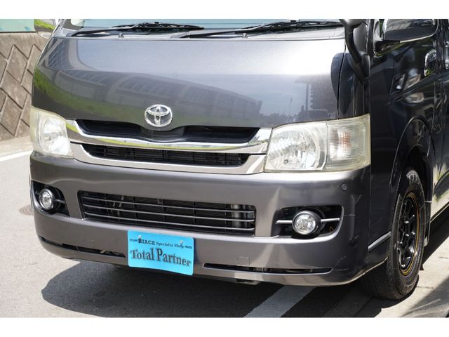 TOYOTA REGIUSACE VAN 2WD 2010 Image 31