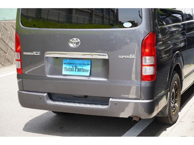 TOYOTA REGIUSACE VAN 2WD 2010 Image 31