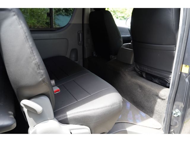 TOYOTA REGIUSACE VAN 2WD 2010 Image 31