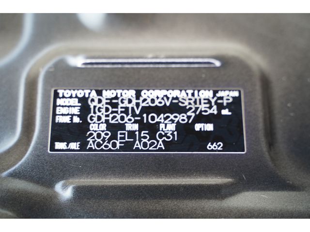 TOYOTA HIACE VAN 4WD 2020 Image 31